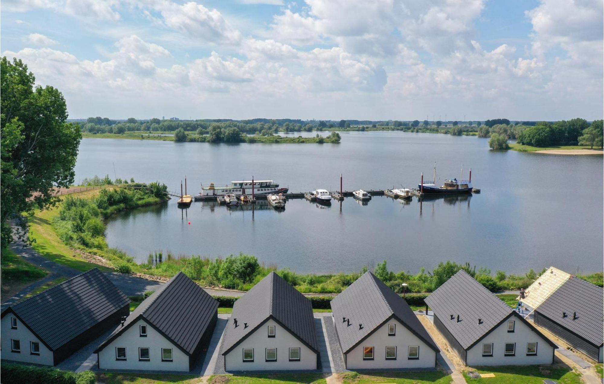 3 Bedroom Gorgeous Home In Kerkdriel Exterior foto